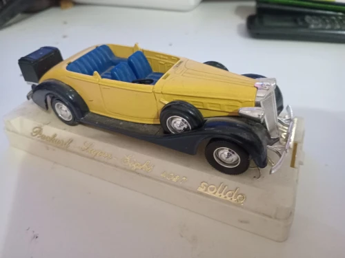 voiture miniature