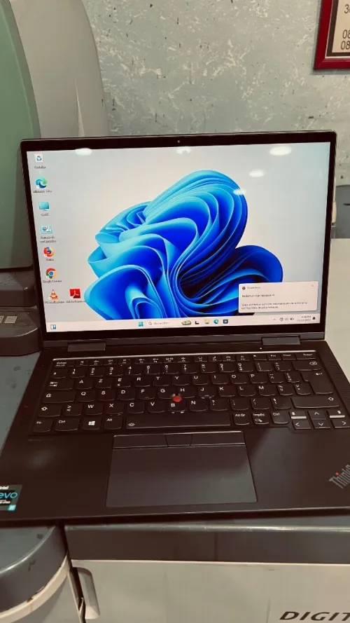 LENOVO THINKPAD x1 I7 11 génération