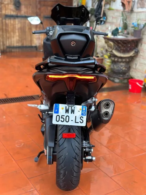 Yamaha Tax 562 dark magma 2024