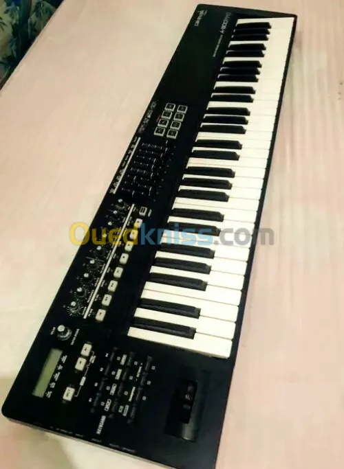 Clavier maître Roland A800 pro
