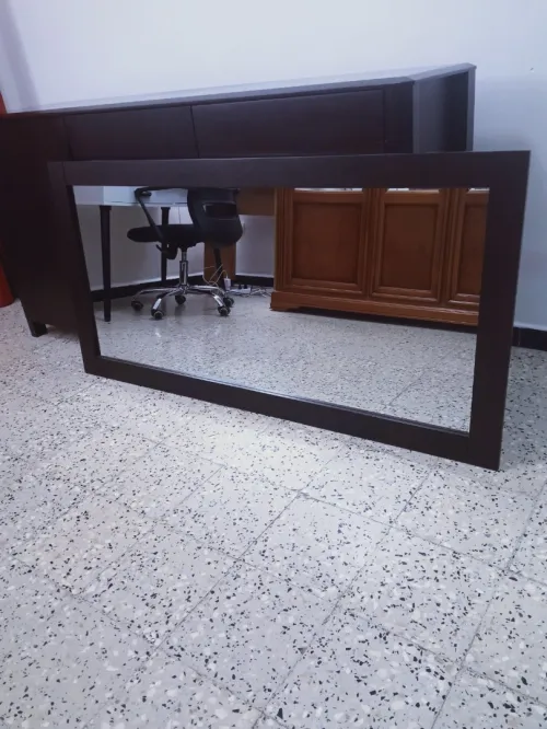 Bahut , table basse et table salle a manger 