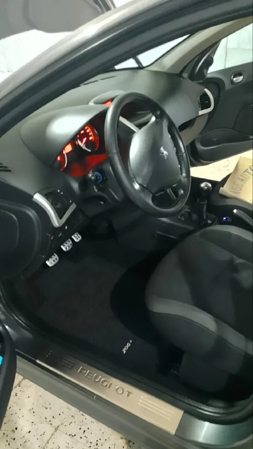 Peugeot 206 Plus 2011 206 Plus