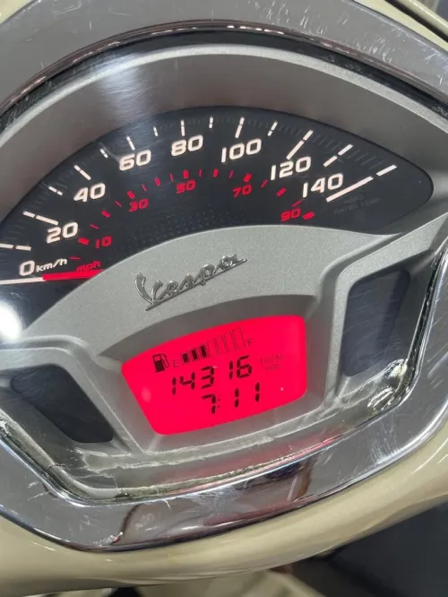 Piaggio Vespa 