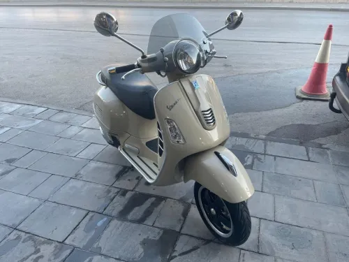 Piaggio Vespa 