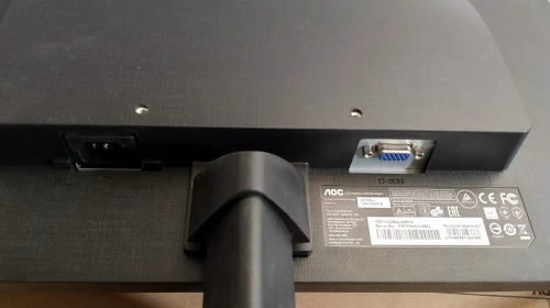 ECRAN 18.5 POUCE LED AOC