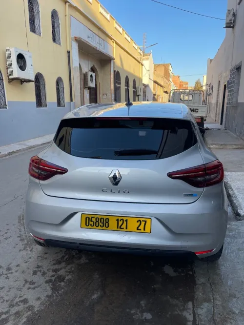 Renault Clio 5 hybride boite auto 2021 Hybride boite automatique
