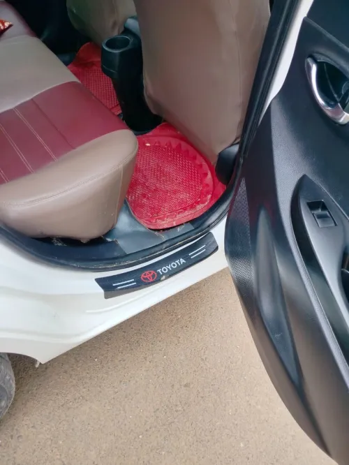Toyota Yaris Sedan 2016 Play