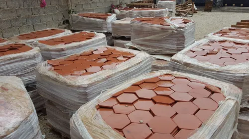 TOMETTE - HEXAGONALE - TERRE-CUITE
