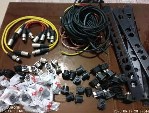 neutrik ensemble de connecteurs xlr et de câbles audio