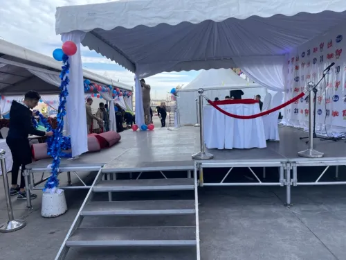 Location chapiteaux et réalisation des stands