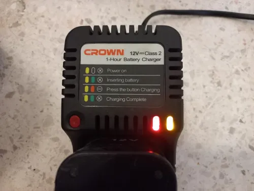 batterie chargeur crown 12v
