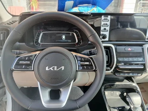 Kia Sonet  2025 Dubai