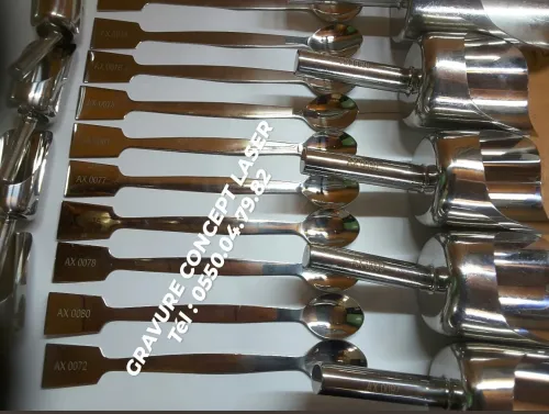 GRAVURE SUR TROPHÉES ET TOUT SUPPORTS