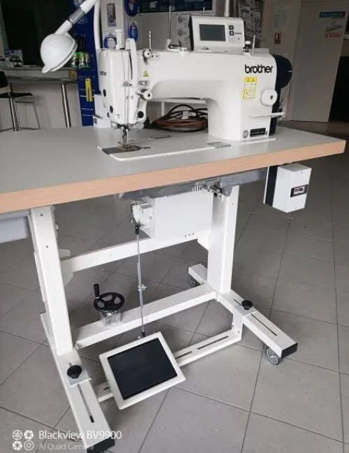 تصليح الات الخياطة Réparation machines à coudre industrielles et familiales  Déplacement rapide