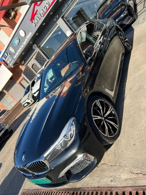 BMW Série 7 2018 Pak M 740E