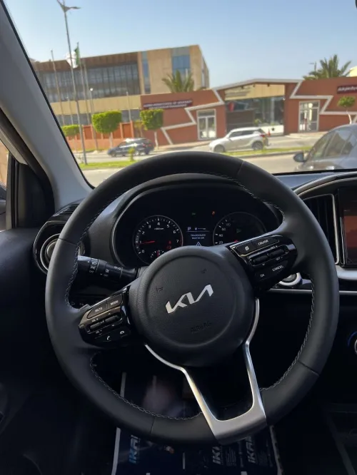 Kia KX1 2025 STONIC
