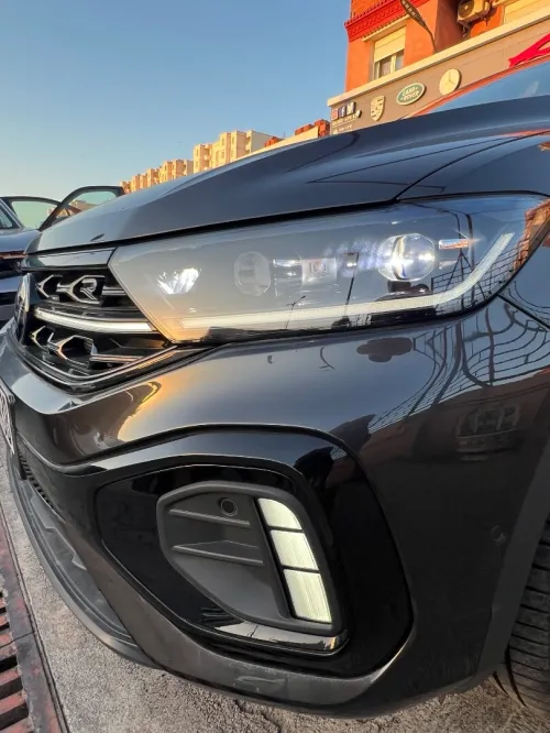Volkswagen T-Roc 2025 Black édition