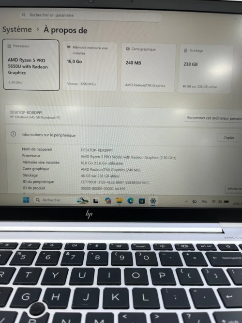 HP ELITEBOOK 845 G8 AMD Ryzen 5 PRO 5650U  16RAM 256SSD 14'' FHD BATTERIE +3.5 HEURES AMD RADEON  TRÈS  BON ÉTAT GARANTIE 06 MOIS