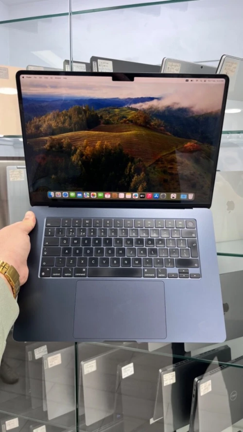 MACBOOK AIR 2023 M2 15'' 08RAM 512 SSD BATTERIE 89%