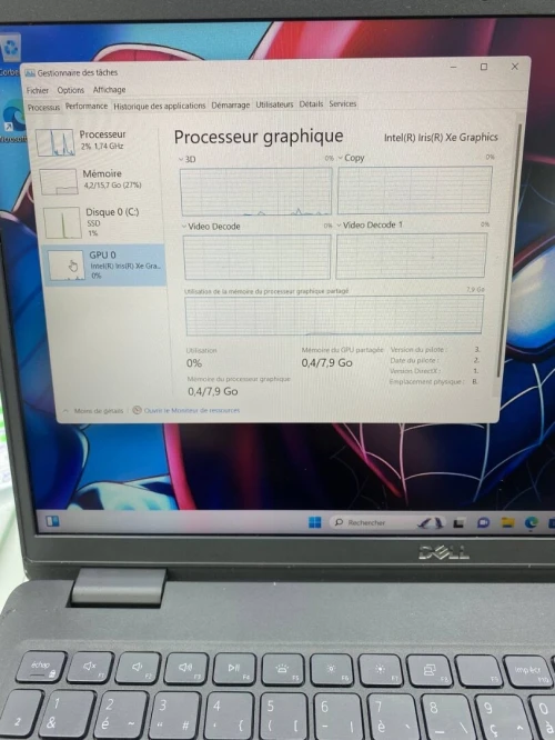 DELL LATITUDE  3520 I5-11TH 15.6'' 16RAM 256SSD INTEL IRIS XE  GRAPHICS BATTERIE 4HEURES