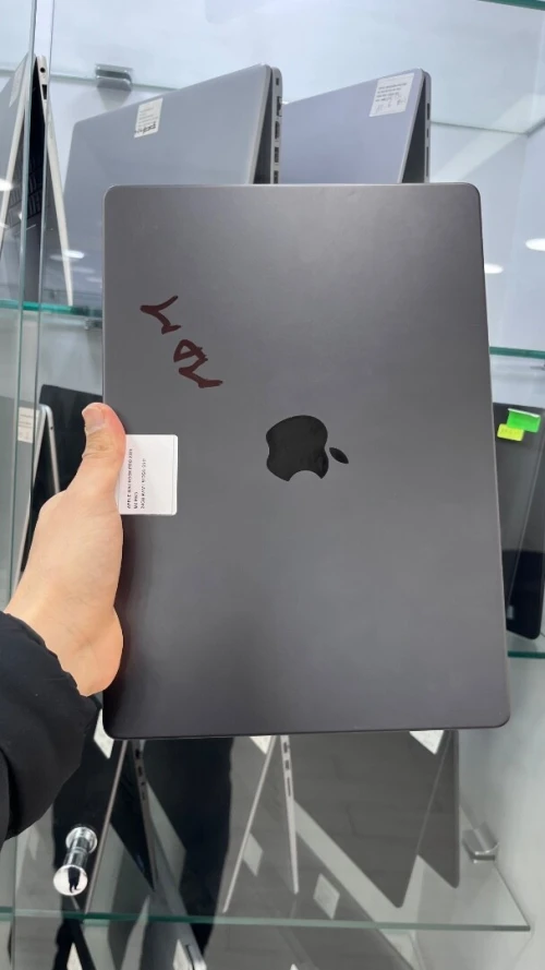 MACBOOK PRO M4 PRO 14'' 24RAM 512 SSD BATTERIE 100% PRODUIT MDM