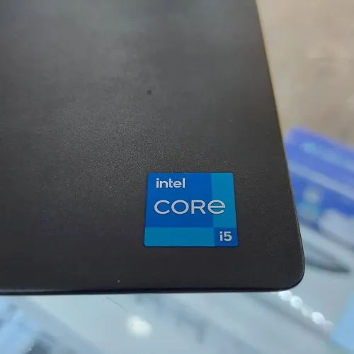 DELL VOSTRO 5502 I5-11TH 15.6" 08RAM 256SSD GARANTIE 06 MOIS