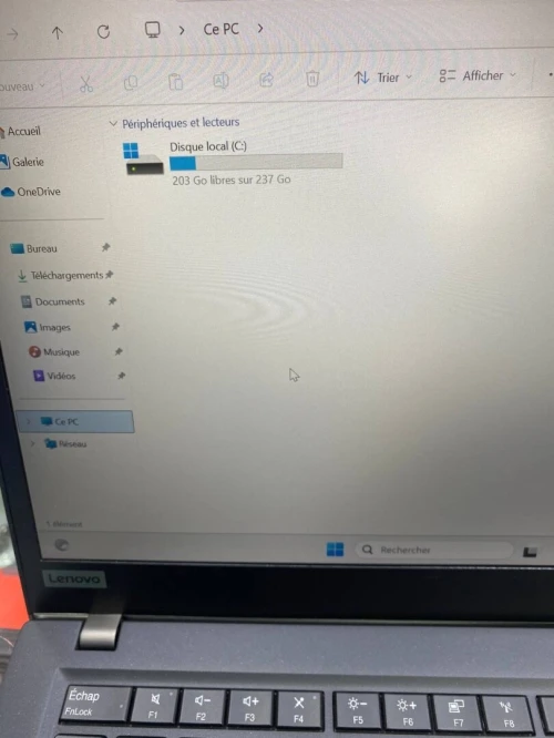 LENOVO THINKPAD T14 AMD Ryzen 5 PRO 4650U with Radeon Graphics  08RAM 256 SSD BATTERIE 4HEURES 