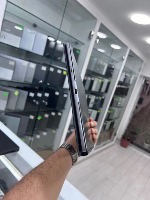 DELL LATITUDE 7320 DETACHABLE  I7-11TH  16RAM 256SSD INTEL IRIS XE  GRAPHICS BATTERIE 100%