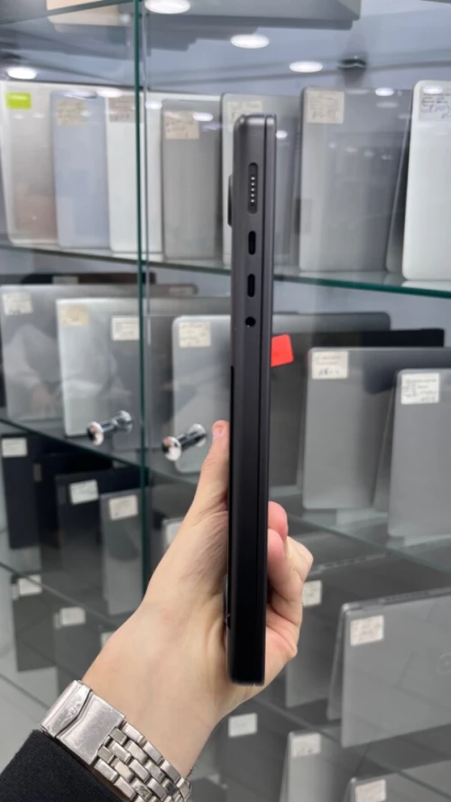 MACBOOK PRO M4 PRO 2025 14'' 24RAM 1 TBSSD CYCLE 28 BATTERIE 100%