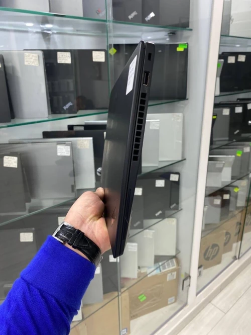LENOVO THINKPAD T495 AMD Ryzen 7 PRO 3700U  16RAM 512SSD  SSD AMD VEGA 10 02 GB DÉDIÉE +4HEURES 