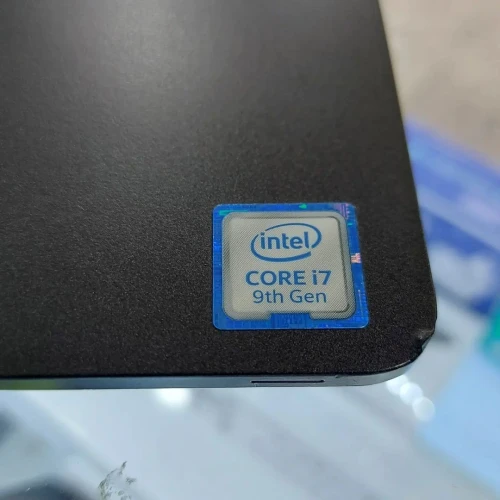 DELL PRECISION 3541 I7-9TH 16RAM 512SSD 15.6''