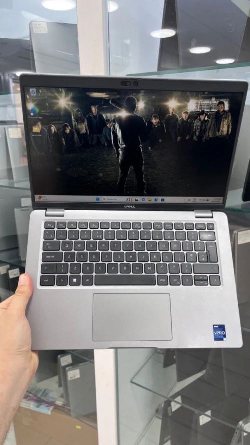 DELL LATITUDE 5440  I5-13TH 16RAM 256 SSD 14'' FHD BATTERIE + 3 HEURES INTEL IRIS XE ETAT 10/10 GARANTIE 06 MOIS A2-6