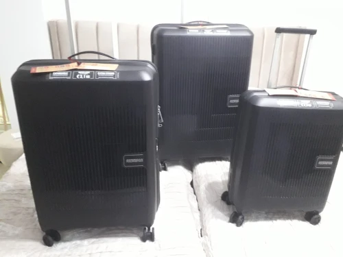 Valises originales de marque DELSEY  et American Tourister importées de France