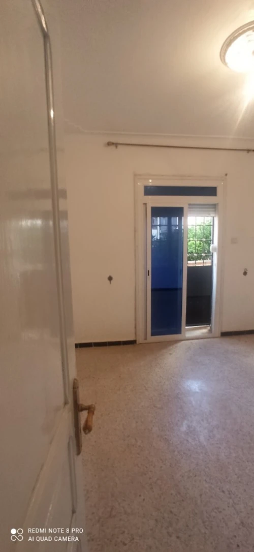 Location Appartement Niveau de villa F4 Alger Souidania