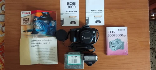 Appareil photo argentique Canon EOS 3000