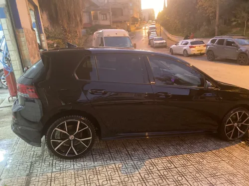 Location de voiture luxe Chadli