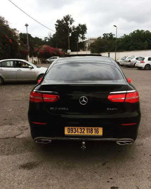 Location de voiture luxe Chadli
