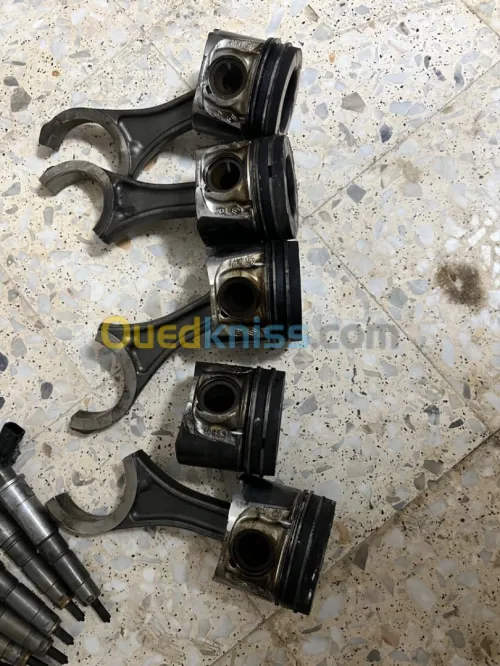 Piston de moteur 3L dci v6 infiniti fx 30 ds 