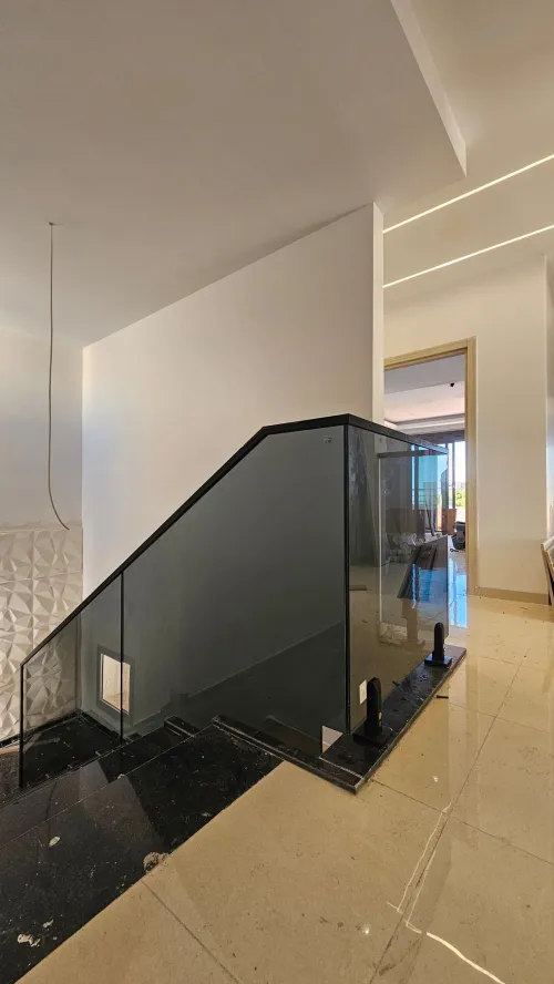 Rampe escalier en verre trempé