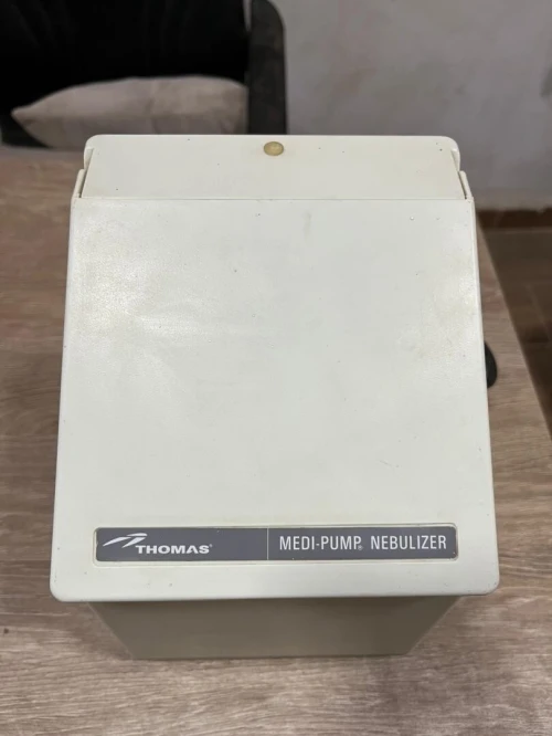 Nebulisateur aerosol Inhalateur Portable Marque THOMAS Made in U.S.A  , Bon Etat .....