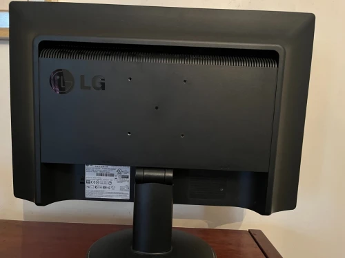 Ecran LG FLATRON  W1934S-BN 48 cm ( 19 pouces )