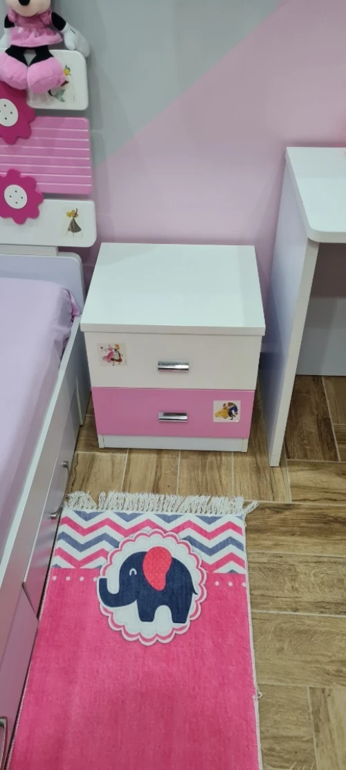 Chambre à coucher pour fille