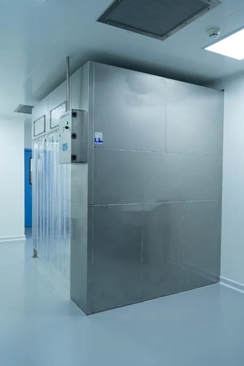 cabine de pesée ( Cabine de prélèvement) laboratoire pharmaceutique 