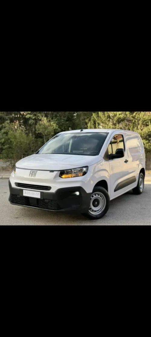 Fiat Doblo 2024 Oran 3 place