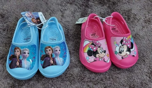 Crocs كروكس