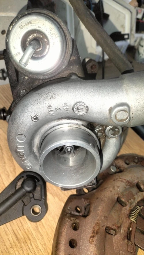 pieses moteur 611 cdi