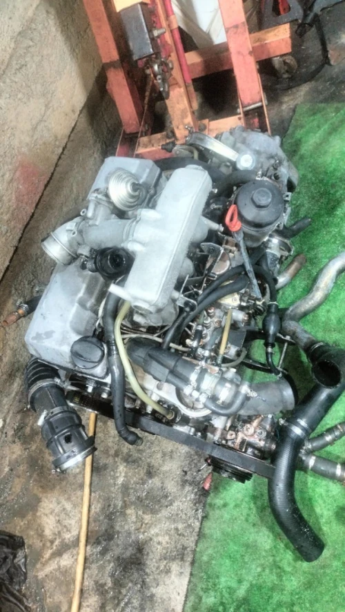 moteur mercedes 4 line turbo