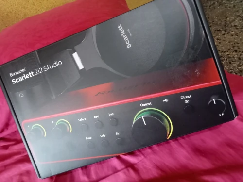 Carte son Pack Focusrite Scarlette 2i2 STUDIO 4 génération 