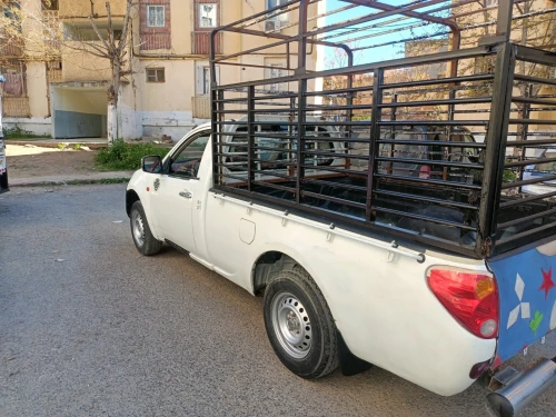 Mitsubishi L 200 2008