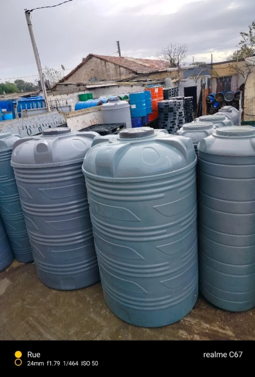 Citernes plastique votre eau de 200 litres à 10 000 litres